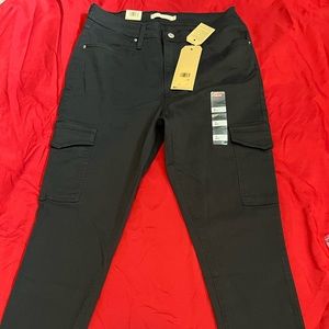 Levi’s 721 high-rise skinny ankle cargo pants.